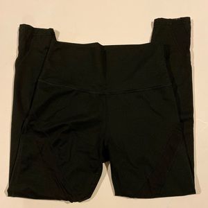 Aerie Chill Play Move mesh leggings